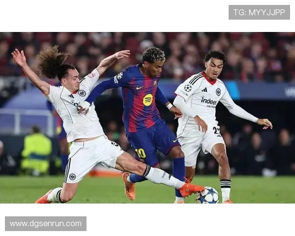 巴萨控球优势持续存在,但近期节奏掌控能力出现波动,比赛局面逐步变化 巴萨控球优势持续存在,但近期节奏掌控能力出现波动,比赛局面逐步变化