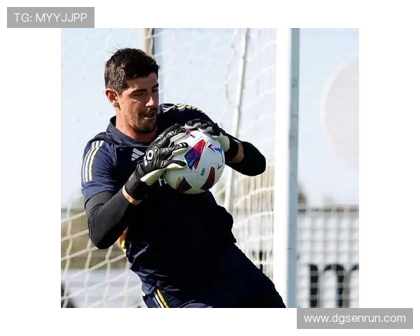 皇马后防伤病名单扩大，人员储备问题对赛季争冠形势产生影响